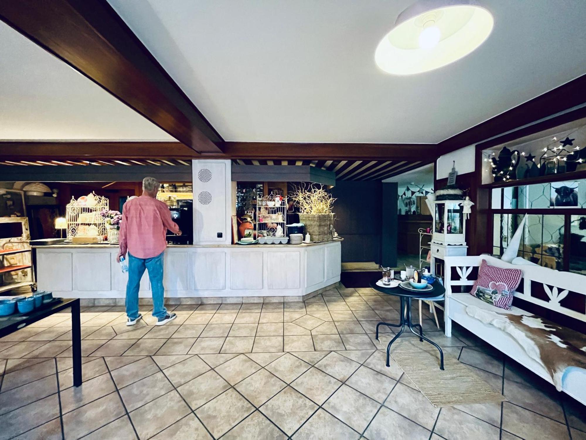 Goldener Hahn B&B Baiersbronn - Ferienwohnungen Mit Hotel Service Nahe Gartenschau Tal X Ngoại thất bức ảnh