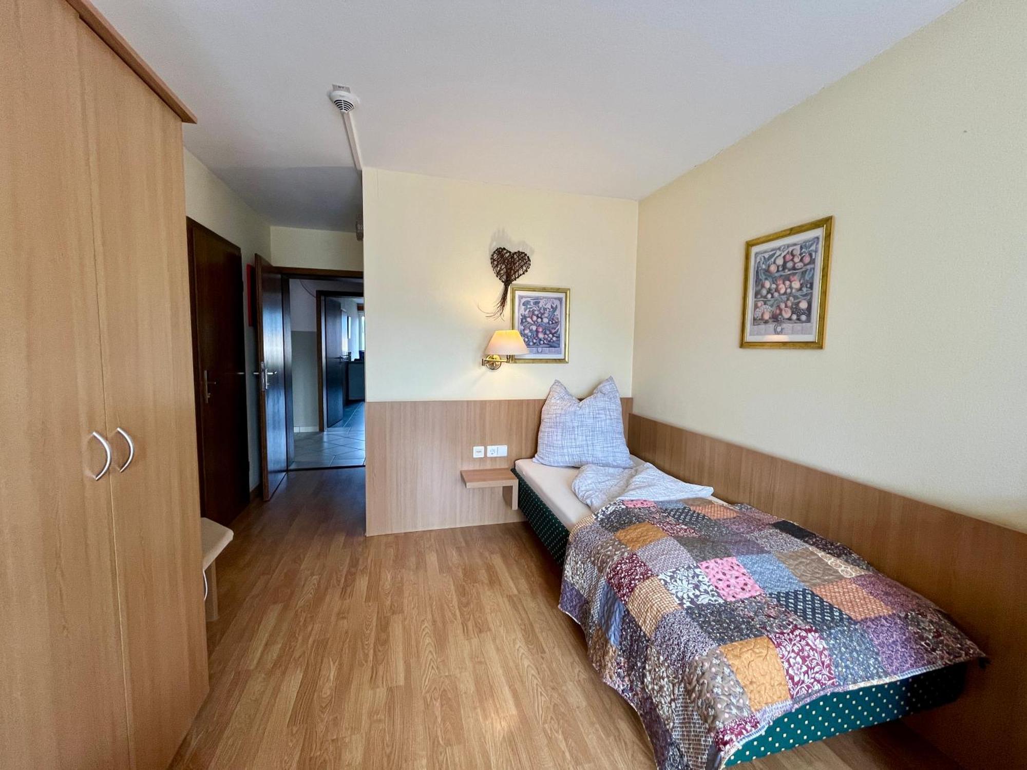 Goldener Hahn B&B Baiersbronn - Ferienwohnungen Mit Hotel Service Nahe Gartenschau Tal X Phòng bức ảnh