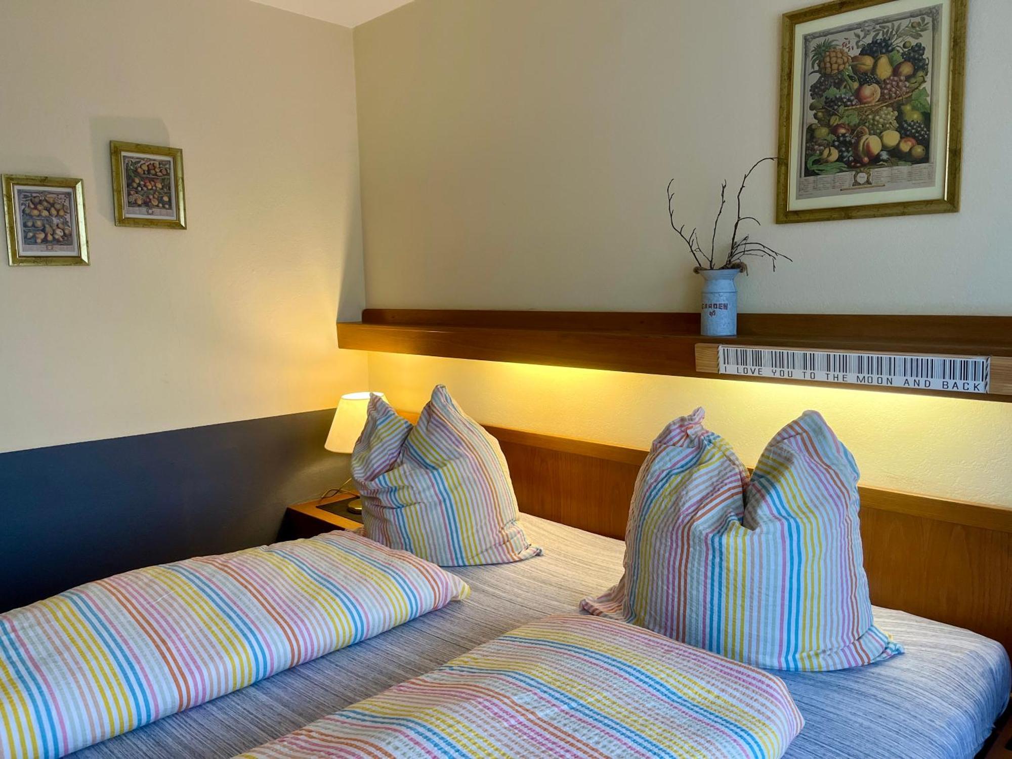 Goldener Hahn B&B Baiersbronn - Ferienwohnungen Mit Hotel Service Nahe Gartenschau Tal X Phòng bức ảnh