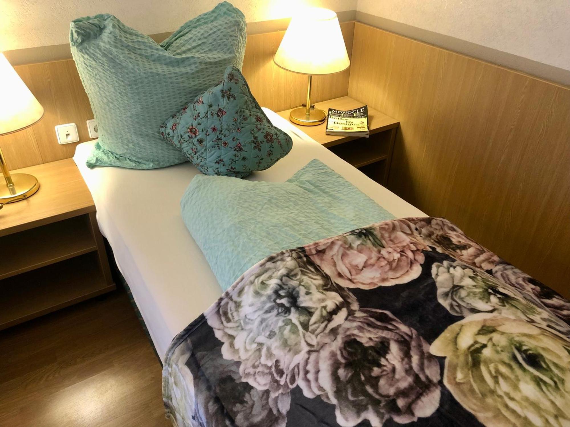 Goldener Hahn B&B Baiersbronn - Ferienwohnungen Mit Hotel Service Nahe Gartenschau Tal X Phòng bức ảnh