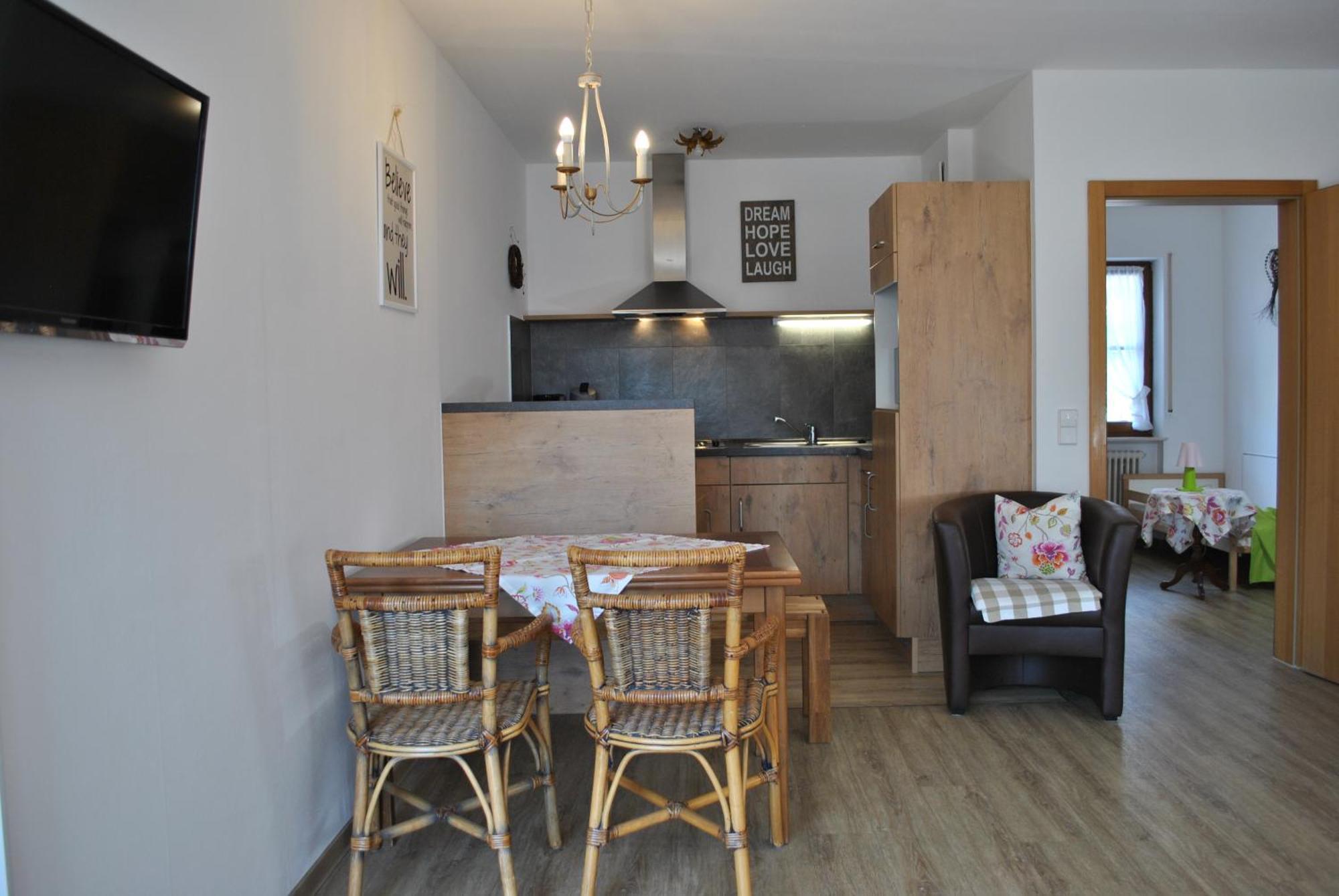 Goldener Hahn B&B Baiersbronn - Ferienwohnungen Mit Hotel Service Nahe Gartenschau Tal X Phòng bức ảnh